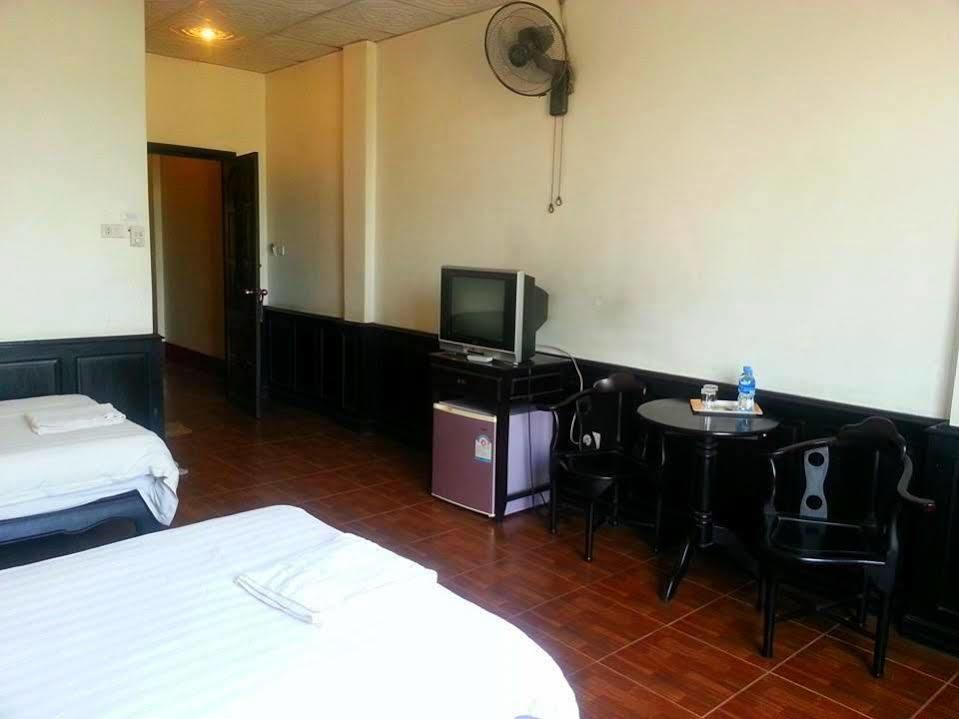 Sengphachanh Hotel 2 فيينتيان المظهر الخارجي الصورة